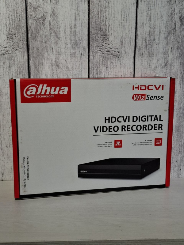 Регистрарот   ajhua  DH-XVR1BO4H
